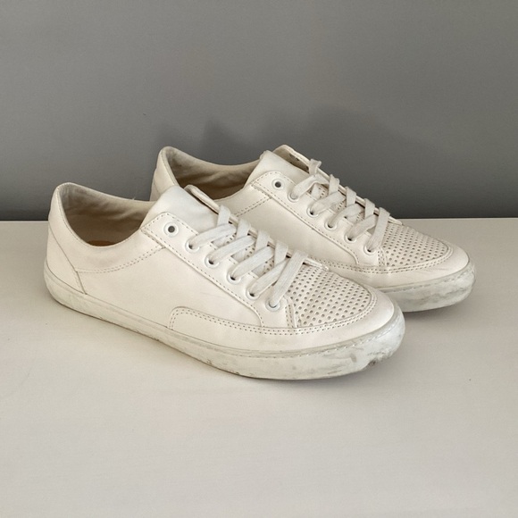Banana Republic White Sneakers size 8 - Picture 3 of 7
